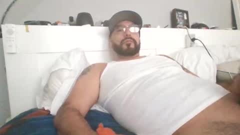 talllatino310 online show from 12-22-25, 06:16