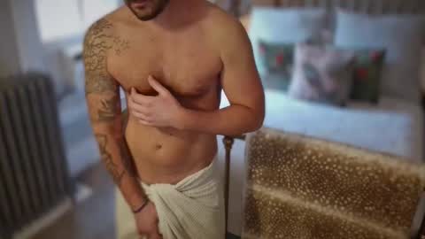 Snapshot of tallslimfit1 chatting on 02-22-26, 05:44 tallslimfit1 online show from 02-22-26, 05:44