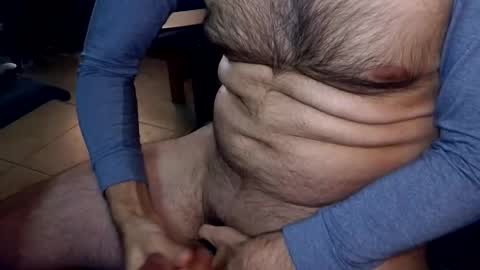 Snapshot of talltannhandsome chatting on 01-13-26, 04:12 talltannhandsome online show from 01-13-26, 04:12