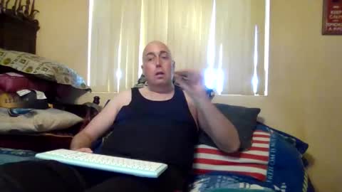 tallveteran1987 online show from 04-12-26, 08:03