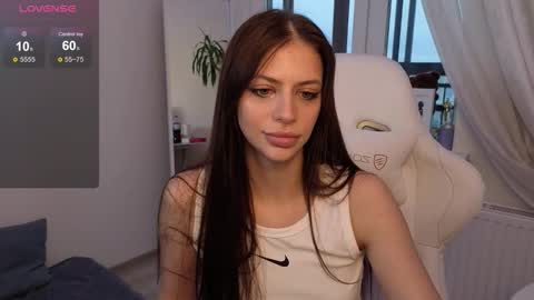 Daria Promisess online show from 11-24-25, 04:45