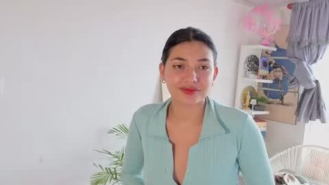 Snapshot of tamara_daniels chatting on 07-12-26, 06:43 Tamara online show from 07-12-26, 06:43