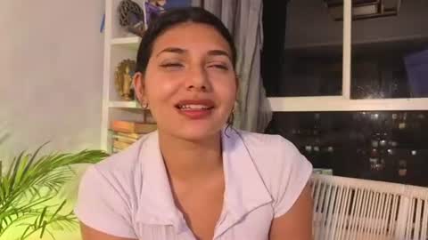 Snapshot of tamara_daniels chatting on 07-25-26, 01:04 Tamara online show from 07-25-26, 01:04