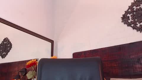 Snapshot of tamara_sanz1 chatting on 02-08-25, 08:42 online show from 02-08-25, 08:42
