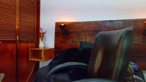 Snapshot of tamara_sanz1 chatting on 09-22-25, 06:54 online show from 09-22-25, 06:54
