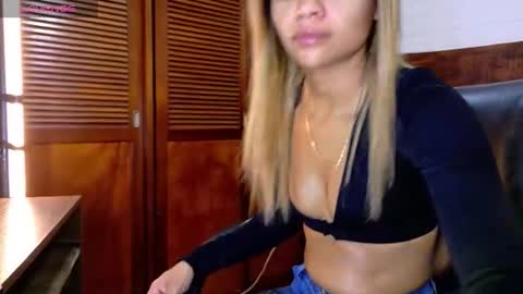    online show from 10-28-25, 09:57