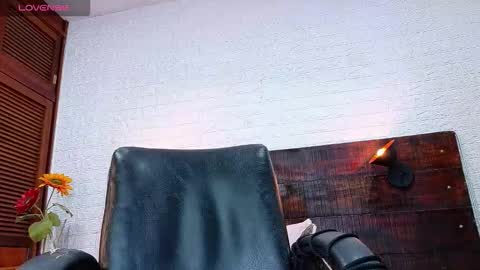    online show from 11-25-25, 10:48