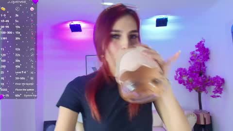 Snapshot of tamara_slimx chatting on 04-28-26, 03:33 Tamara online show from 04-28-26, 03:33