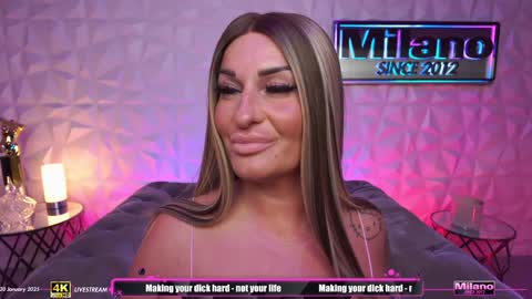 Snapshot of tamaramilano chatting on 01-20-25, 04:55 TamaraMilano online show from 01-20-25, 04:55