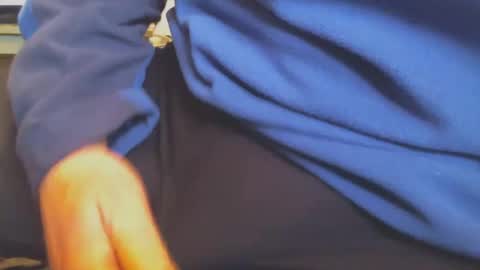 Snapshot of tambay2 chatting on 02-12-25, 12:33 tambay2 online show from 02-12-25, 12:33