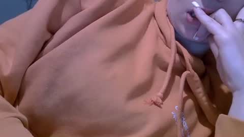 Snapshot of tamesbury chatting on 02-25-26, 01:37 tamesbury online show from 02-25-26, 01:37