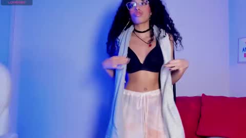 Snapshot of tamia_25 chatting on 01-09-26, 07:59 TAMI online show from 01-09-26, 07:59