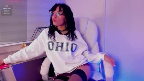 Snapshot of tamia_25 chatting on 02-07-26, 08:23 TAMI online show from 02-07-26, 08:23