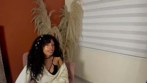 Snapshot of tamia_25 chatting on 02-25-26, 11:53 TAMI online show from 02-25-26, 11:53