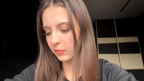 Snapshot of tamikawieand chatting on 11-11-25, 11:10 Sasha online show from 11-11-25, 11:10