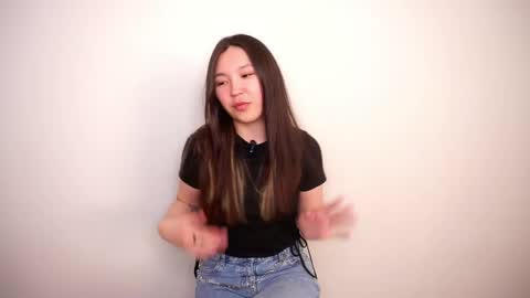 Snapshot of tamikobourgoine chatting on 05-28-26, 10:12 Nona online show from 05-28-26, 10:12