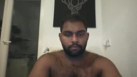 Snapshot of tamilpaiyan09 chatting on 02-22-26, 09:02 tamilpaiyan09 online show from 02-22-26, 09:02