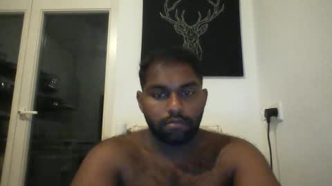 Snapshot of tamilpaiyan09 chatting on 06-15-26, 09:06 tamilpaiyan09 online show from 06-15-26, 09:06