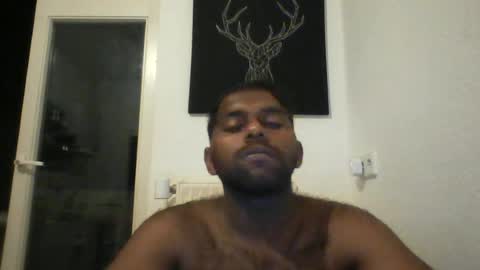 Snapshot of tamilpaiyan09 chatting on 06-21-26, 10:12 tamilpaiyan09 online show from 06-21-26, 10:12