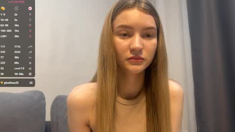 Melissa online show from 04-10-26, 01:49