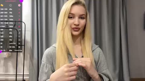 Snapshot of tammieprotano chatting on 06-12-26, 02:38 Melissa online show from 06-12-26, 02:38