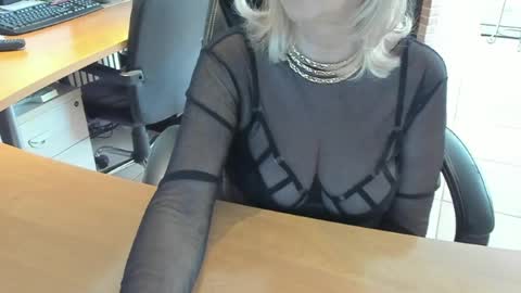 Tammy online show from 04-24-26, 09:12