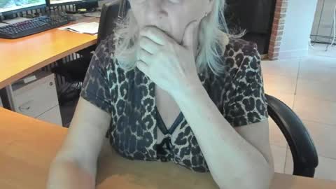 Snapshot of tammy4camfun chatting on 06-04-26, 07:36 Tammy online show from 06-04-26, 07:36