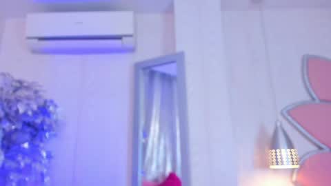 Snapshot of tamyeliot chatting on 02-05-25, 09:36 Tamy online show from 02-05-25, 09:36