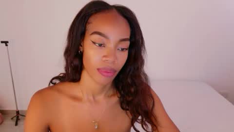 Snapshot of tamylynn05 chatting on 05-07-26, 08:14 tamylynn online show from 05-07-26, 08:14