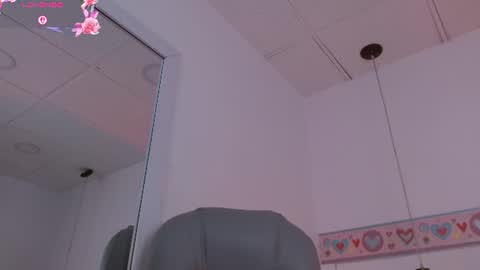Snapshot of tamyygh_ chatting on 06-12-26, 11:09 Tammy online show from 06-12-26, 11:09