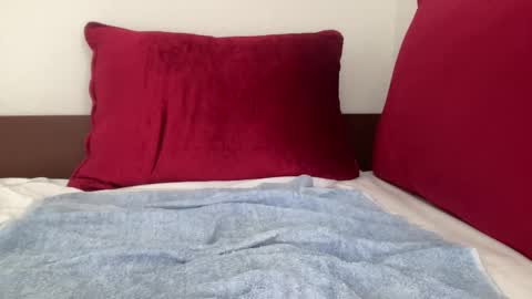 tan and spicy online show from 09-30-25, 06:02