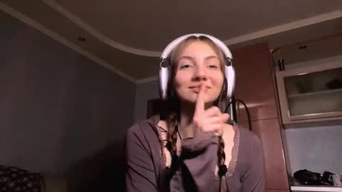 Alice online show from 03-07-26, 08:11