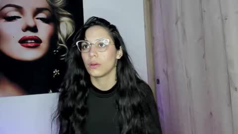 tania06 online show from 10-11-25, 01:20