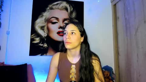 tania06 online show from 11-14-25, 01:21