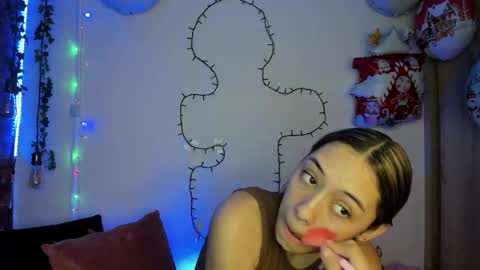 tania06 online show from 12-15-25, 01:04