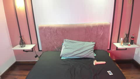 Snapshot of tania_fontana chatting on 01-16-25, 03:56 tania_fontana online show from 01-16-25, 03:56