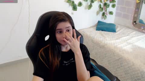 Tania  online show from 01-02-25, 10:33