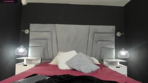 Snapshot of tanit_angels chatting on 02-27-25, 06:29 TANIT ANGELS online show from 02-27-25, 06:29