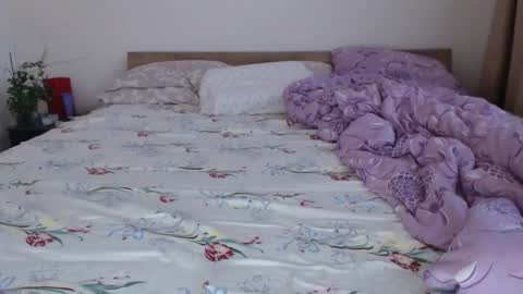 Snapshot of taniyushka chatting on 11-10-25, 06:23 Taniyushka online show from 11-10-25, 06:23