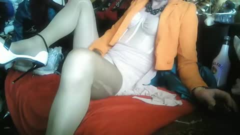 Snapshot of tanjageile chatting on 02-28-25, 12:31 tanjageile online show from 02-28-25, 12:31