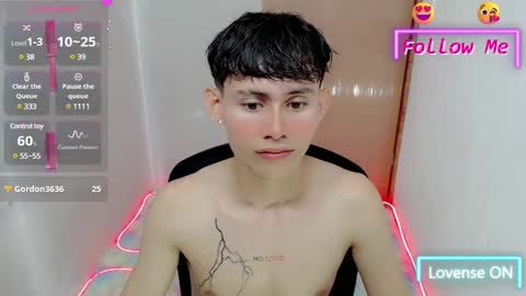 Snapshot of tanjiro_cute chatting on 01-16-25, 02:09 Andres online show from 01-16-25, 02:09