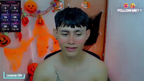 Snapshot of tanjiro_cute chatting on 11-09-25, 09:07 Andres online show from 11-09-25, 09:07