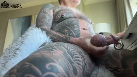Tank Guy online show from 05-01-26, 10:58