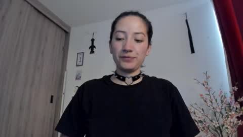 Snapshot of tanya_worldbondage chatting on 12-14-24, 07:46 tanya online show from 12-14-24, 07:46