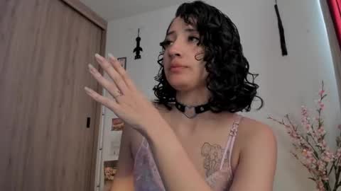 Snapshot of tanya_worldbondage chatting on 12-18-24, 02:06 tanya online show from 12-18-24, 02:06