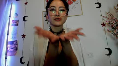 Snapshot of tanya_worldbondage chatting on 02-23-25, 02:29 tanya online show from 02-23-25, 02:29