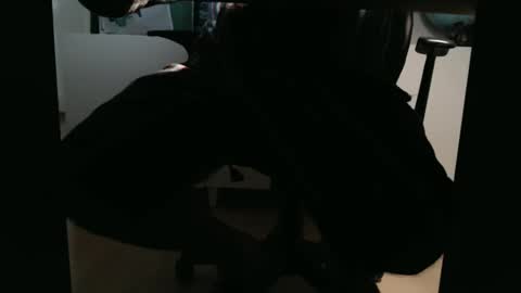 Snapshot of tap_b chatting on 04-11-26, 07:18 Patrick online show from 04-11-26, 07:18