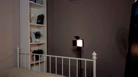 Snapshot of tara_renn chatting on 02-09-25, 04:50 tara_renn online show from 02-09-25, 04:50