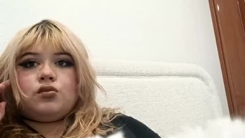 Tara Esa online show from 05-21-26, 02:40
