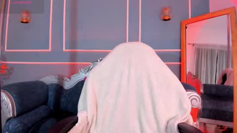 Tara online show from 11-21-25, 02:43